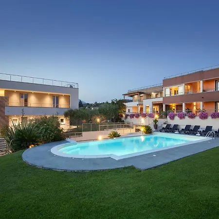 公寓 Aurora-holiday 1 巴多利诺