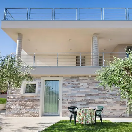 公寓 Aurora-holiday 1 *