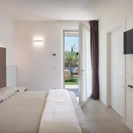 Aurora-holiday 1 * باردولينو