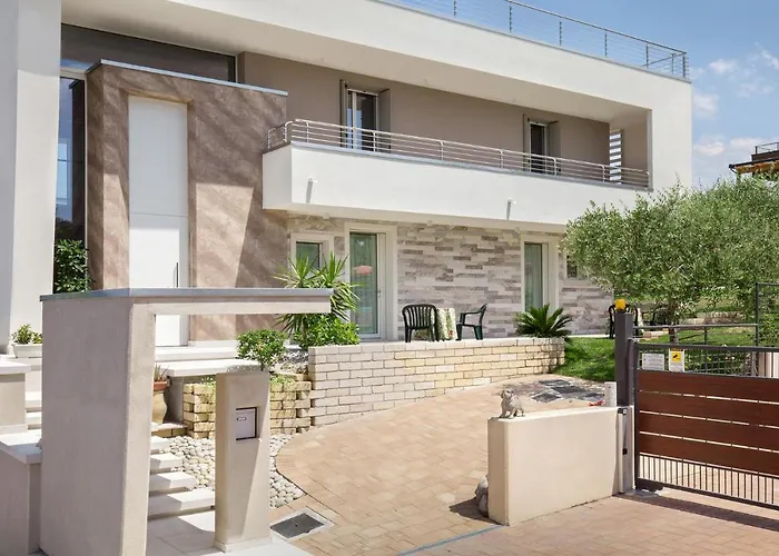 아파트 Aurora-holiday 1 바르돌리노