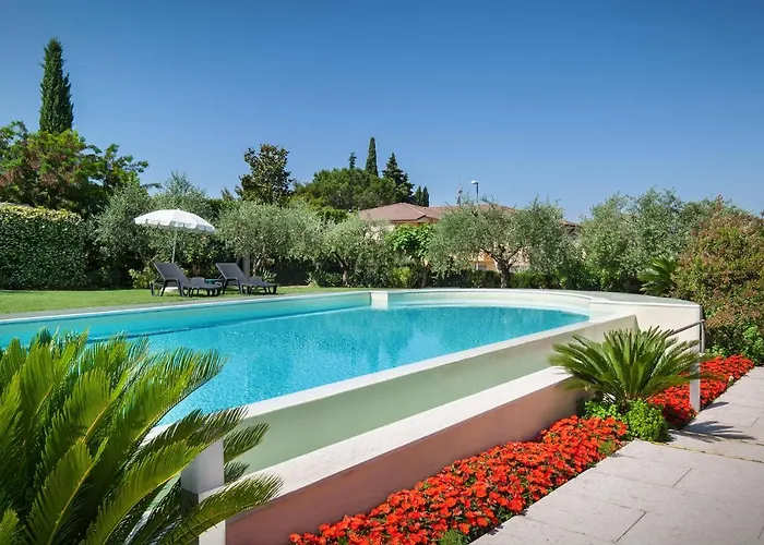 Aurora-holiday 1 바르돌리노